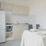 Maiden Apartment *